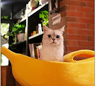 · Cute Banana Cat Bed House Large Size, Christmas Pet Bed Soft Warm Cat Cuddle Bed, Lovely Pet Supplies for Cats Kittens Rabbit Small Dogs Bed,Yellow